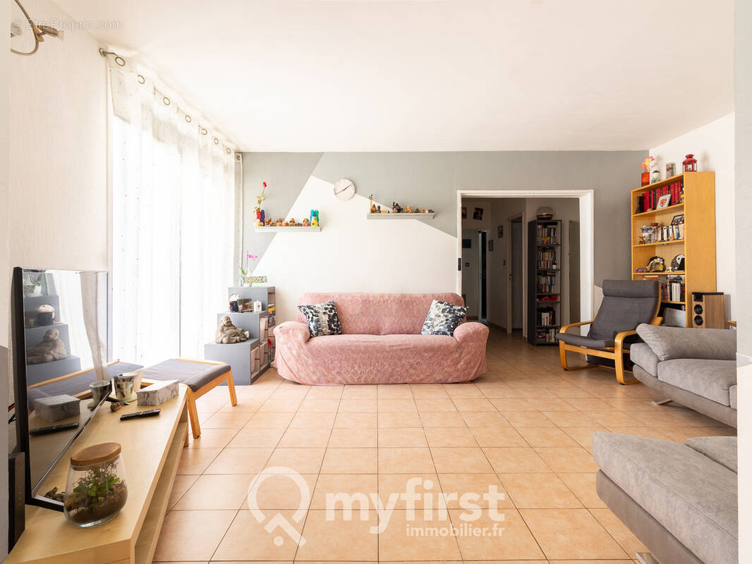 Appartement à LA VALETTE-DU-VAR
