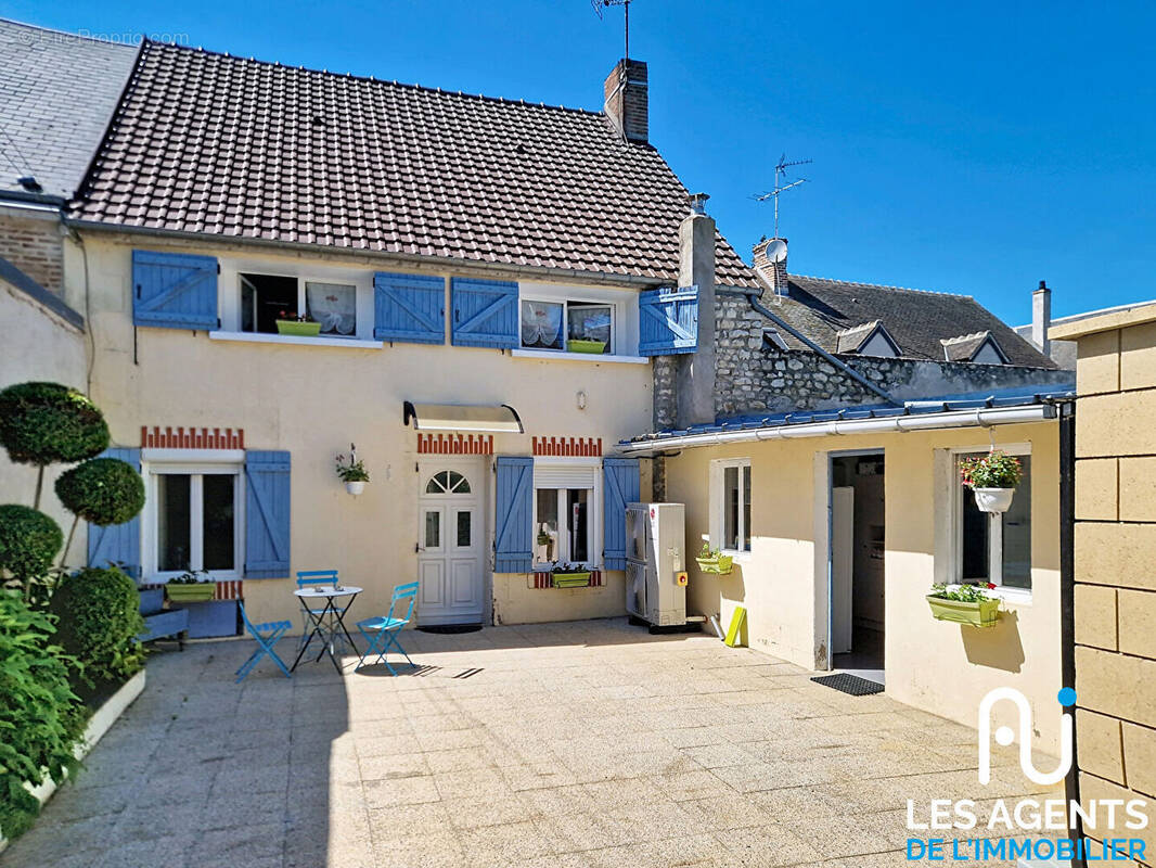 Maison à JOSNES