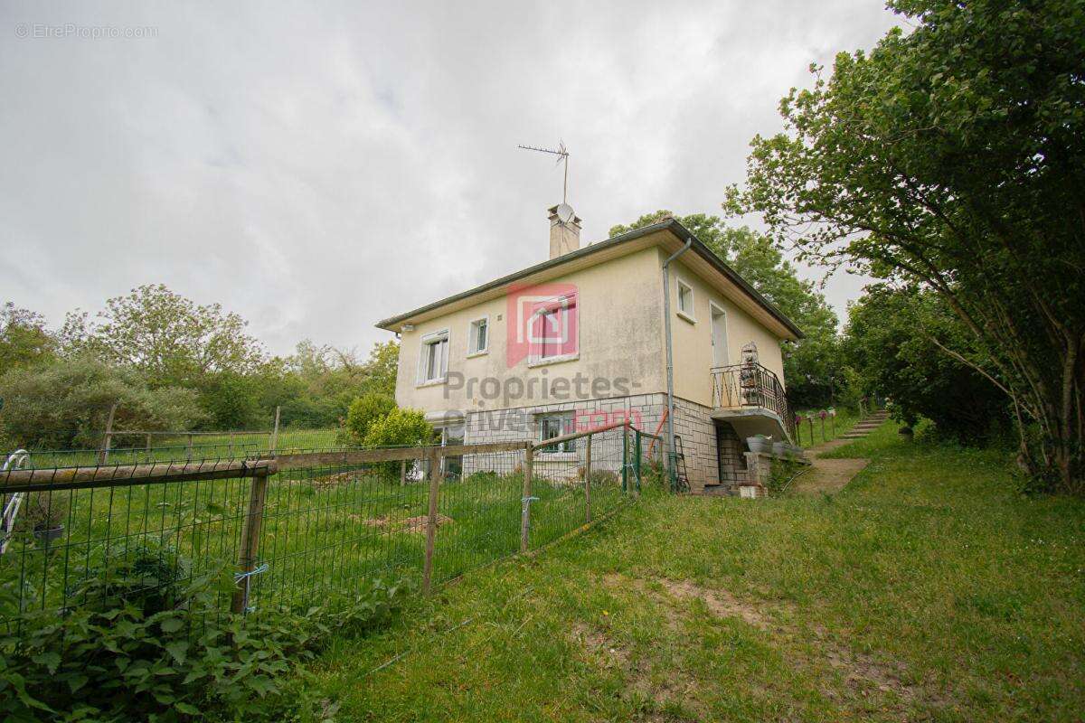 Maison à VARREDDES