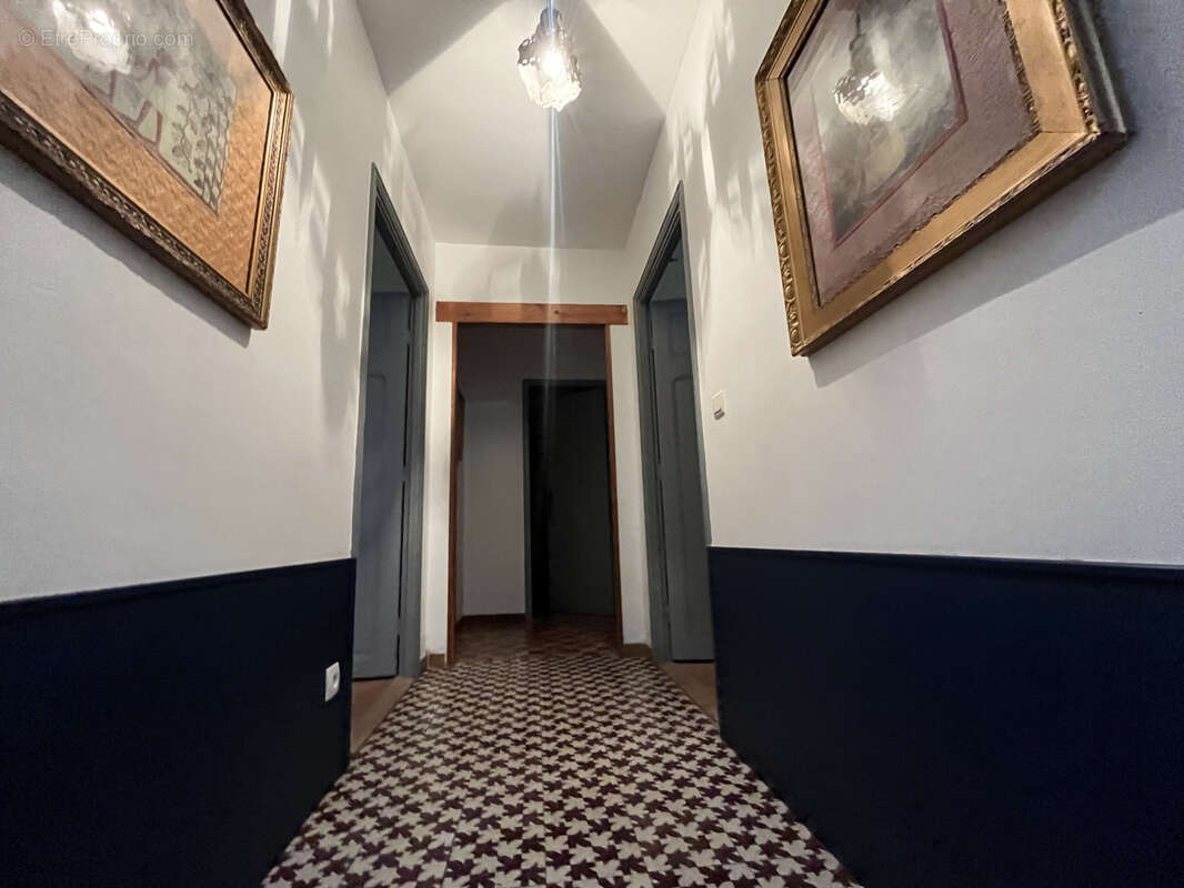 Maison à CASCASTEL-DES-CORBIERES