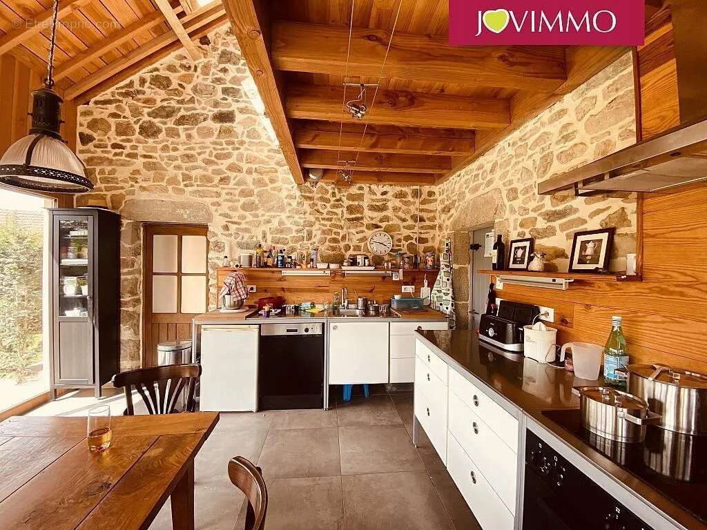 Maison à FONTANIERES