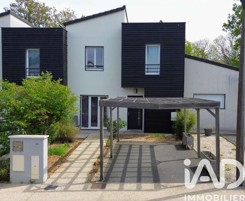 Photo 4 - Maison à VERT-SAINT-DENIS