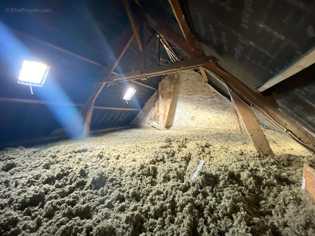 Maison à NEUILLY-SAINT-FRONT