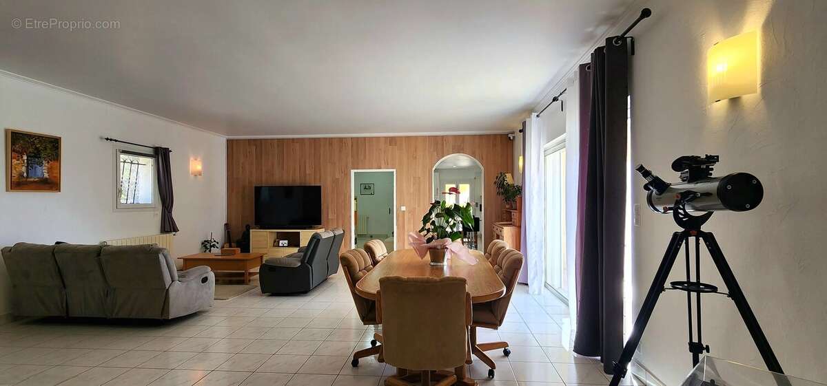 Maison à CAZEVIEILLE