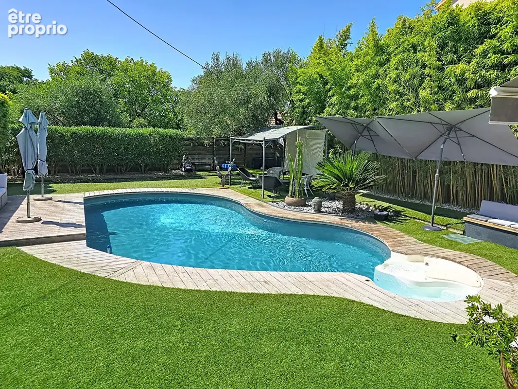 Maison 7 pièces 200 m² à vendre à Six-Fours-Les-Plages (83140) - photo 2