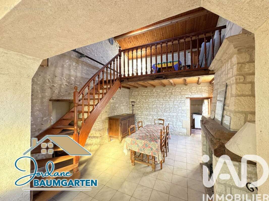 Photo 2 - Maison à CHENAC-SAINT-SEURIN-D&#039;UZET