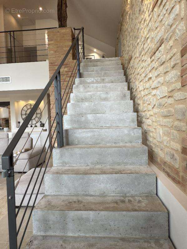 Maison à ENDOUFIELLE