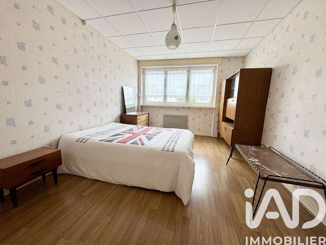 Maison 180 m² à Chambrey  - photo 4