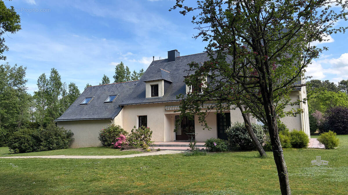 Maison à GRANDCHAMPS-DES-FONTAINES