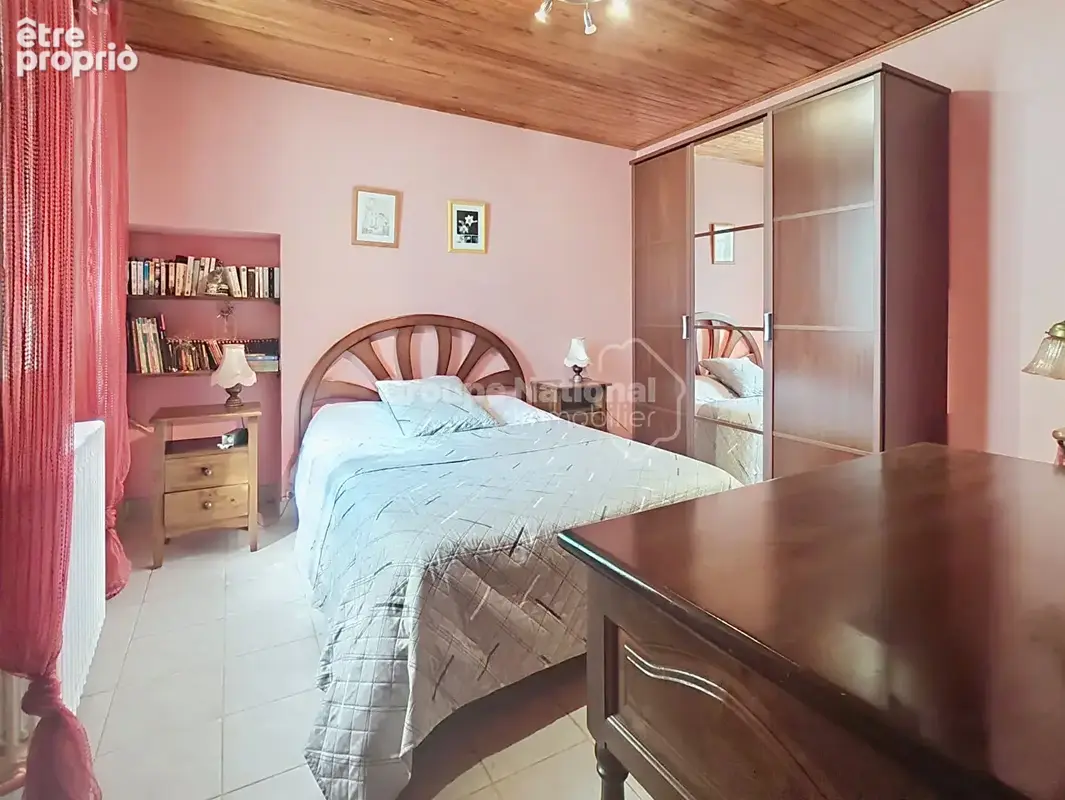 Maison de village  avec terrasses , solarium et jardinet  à ROCHEGUDE (26790) - photo 8