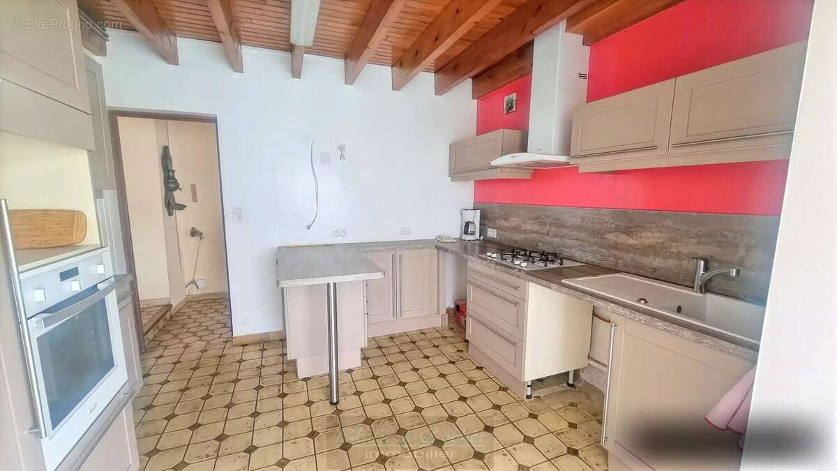 Maison à GONDREVILLE