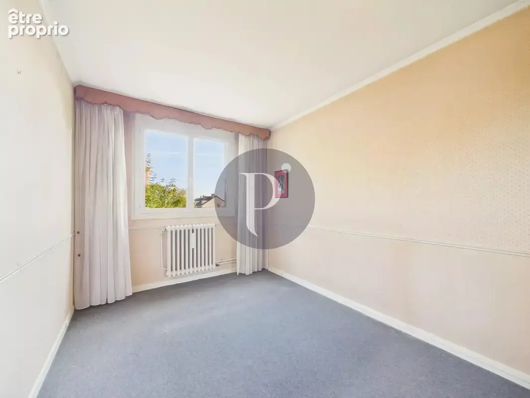 Appartement 4 pieces avec balcon et box - photo 7