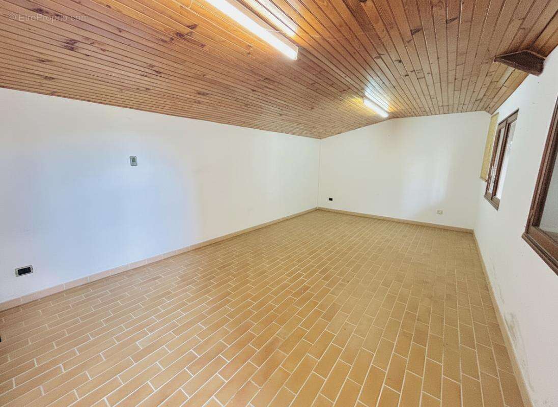 Maison à COULOMMIERS