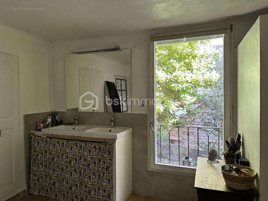 Maison à FORCALQUIER