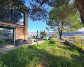 Maison à SAINTE-CROIX-DU-VERDON