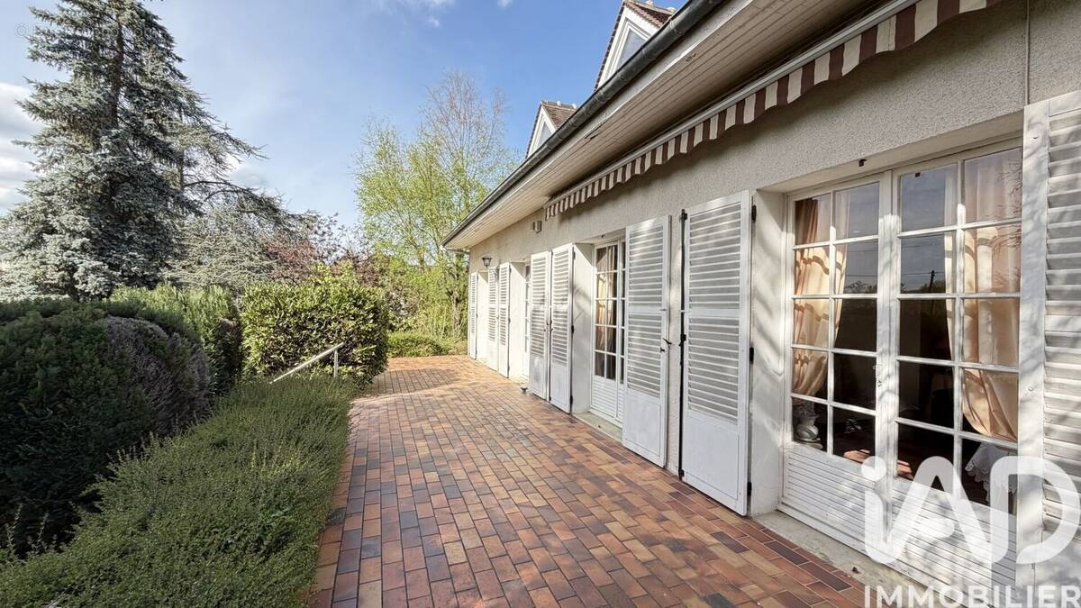 Photo 1 - Maison à LIVRY-SUR-SEINE