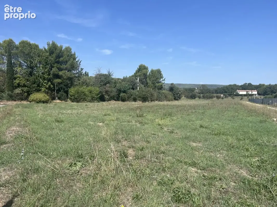 Terrain à bâtir de 650 m² à AIX-EN-PROVENCE (13) - photo 4