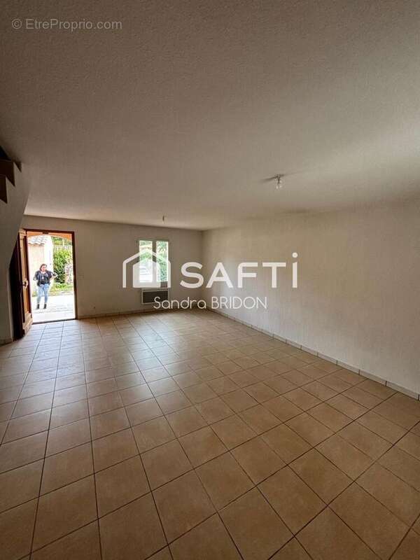 Photo 7 - Maison à SALERNES