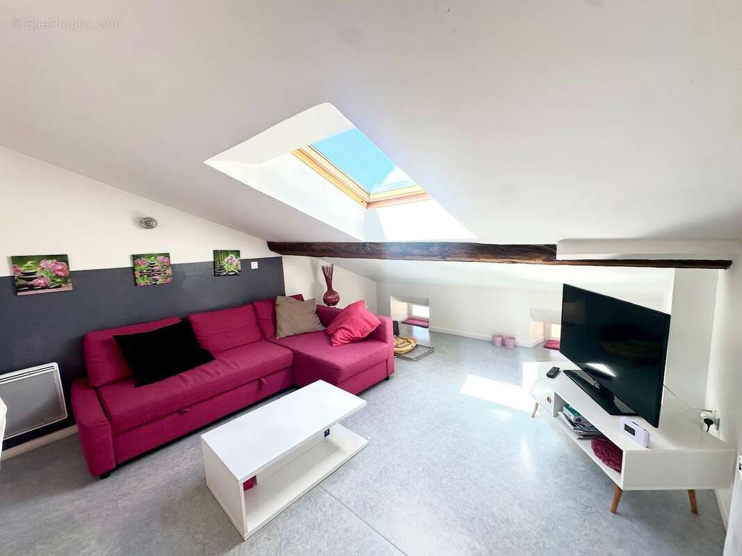   - Appartement à AX-LES-THERMES