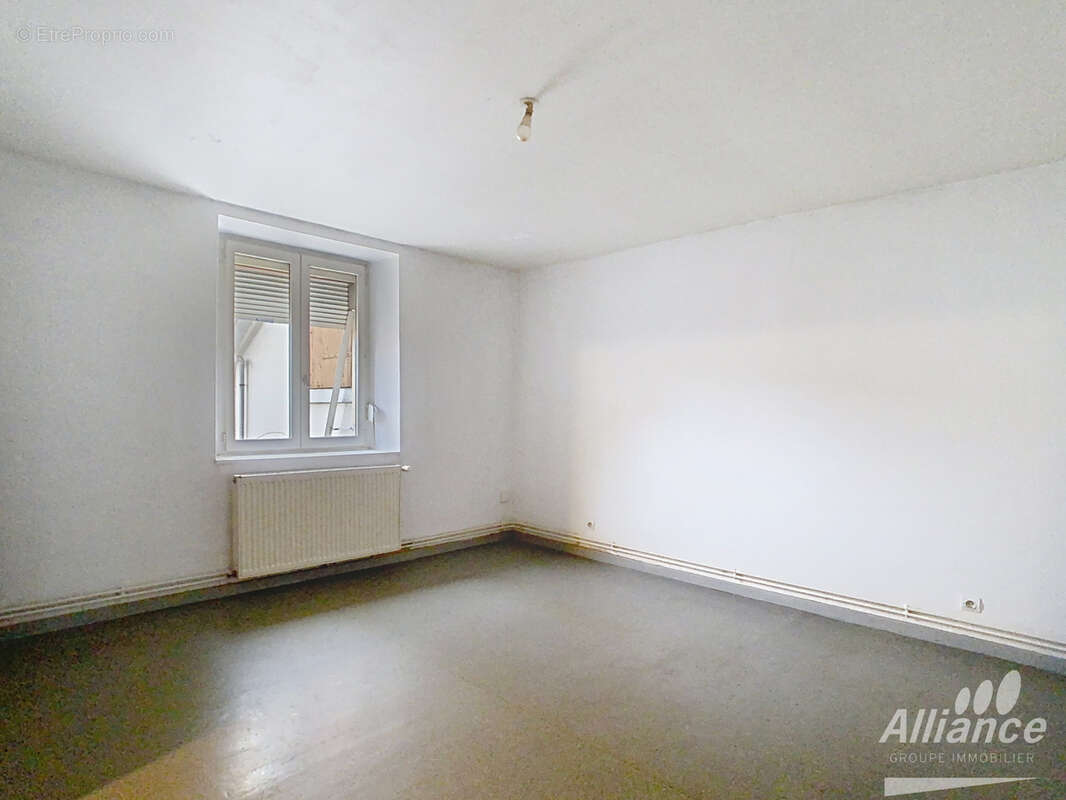 Appartement 2 pièces FESCHES LE CHATEL - photo 2