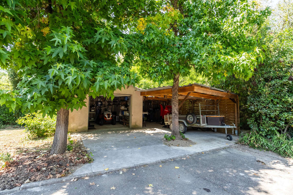 Maison de campagne, garage, piscine, terrain. - photo 25