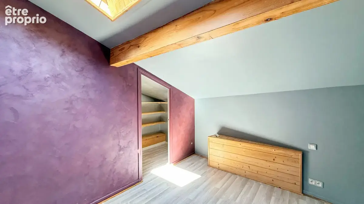 TULLINS, Maison de village 75 m2 + dépendance - photo 5