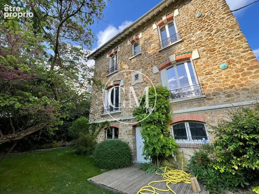 Versailles  Montreuil Maison de caractere - photo 1