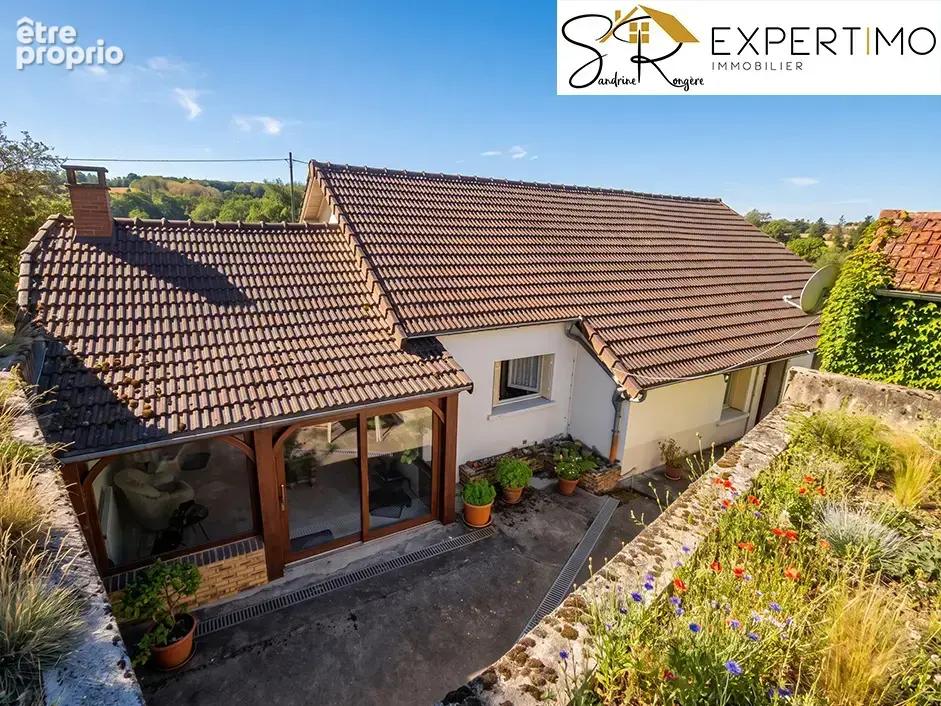 Maison de plain-pied 119 m2 avec dépendances et terrain de 2 390 m2 - photo 2
