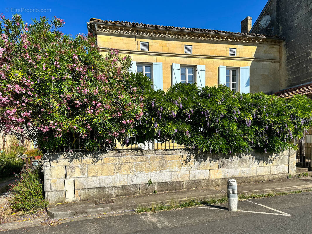 Maison à CHAMPAGNOLLES
