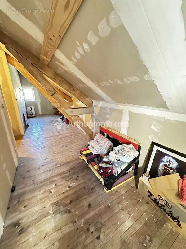 Maison à SAINT-ASTIER