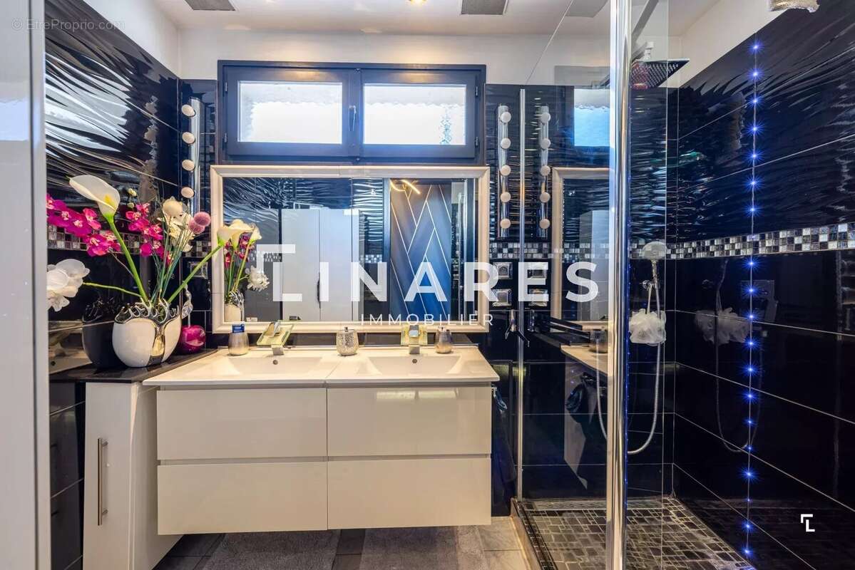 THE BOUTIQUE HOTEL - Appartement T4 de 86m² - Terrasse  8m² -  Cave de 5 m² - 13012 Montolivet - photo 10
