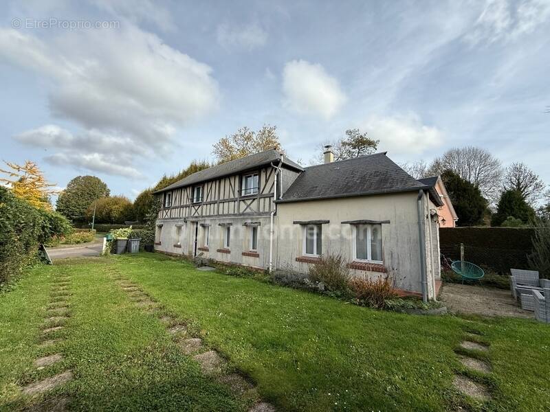 Maison à LA HAYE-AUBREE