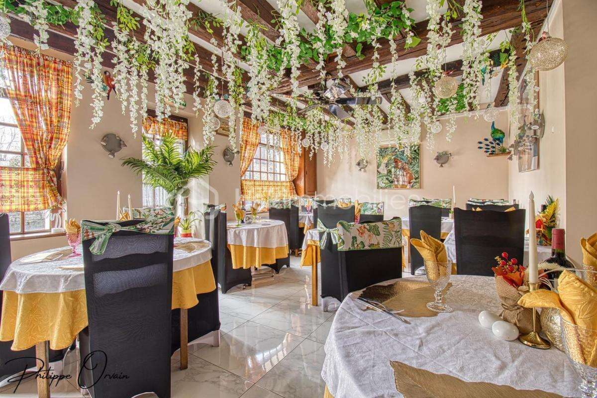 Commerce à VARREDDES