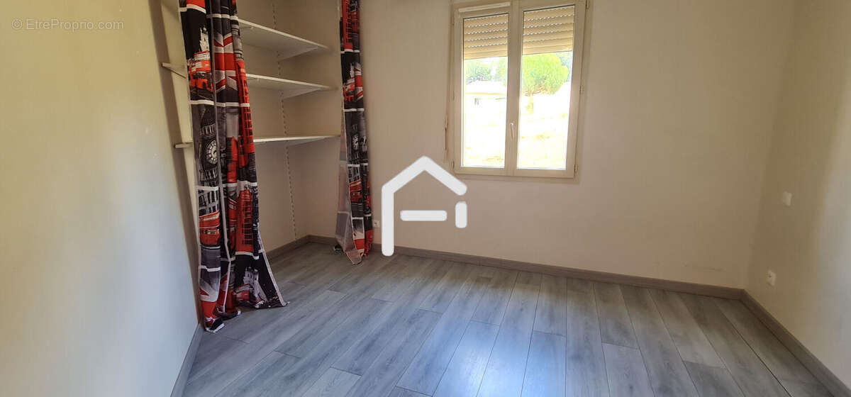 Maison à SAINT-GERMAIN-LES-BELLES