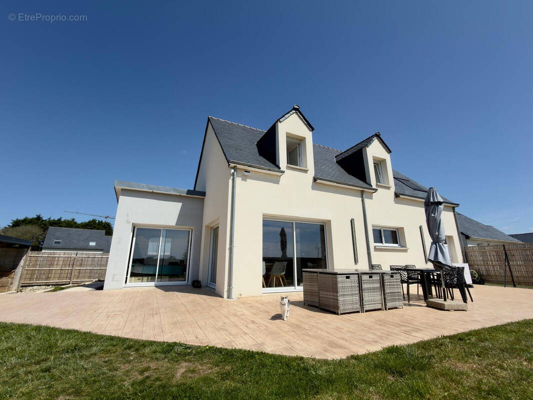 Maison à PLOUHINEC