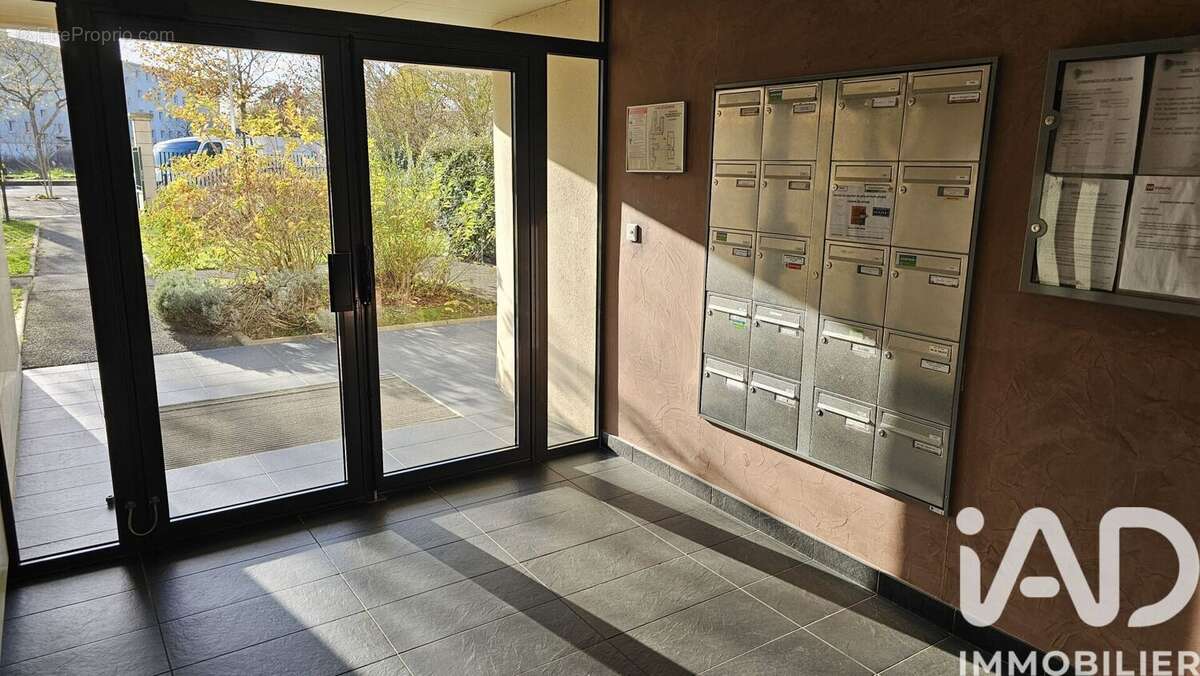 Photo 9 - Appartement à SAINT-CYR-SUR-LOIRE