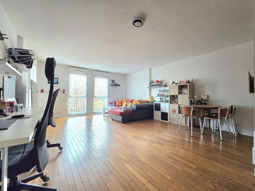 Appartement Creteil 3 pièce(s) 75 m2 - photo 2