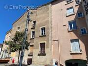 Appartement à COURS-LA-VILLE