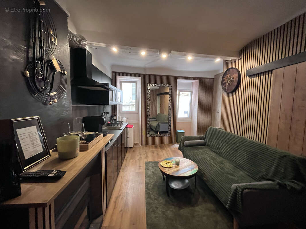 Appartement à HYERES