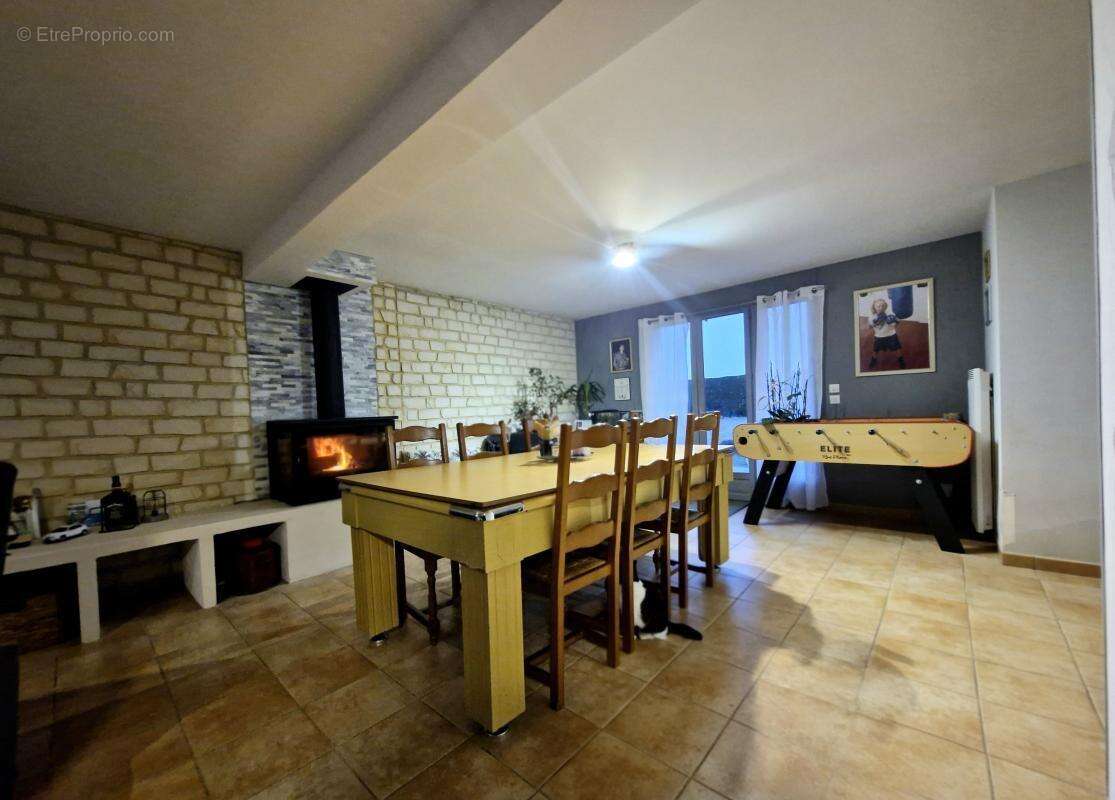 Maison à SAINT-MARTIN-EN-CAMPAGNE
