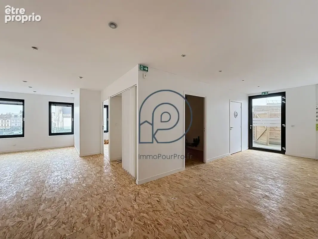 Commerce 181 m² à Roubaix  - photo 2