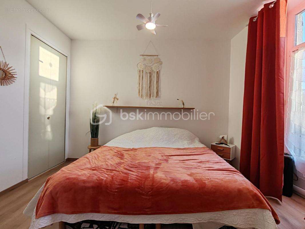 Maison mitoyenne rénovée de 155m² - photo 8