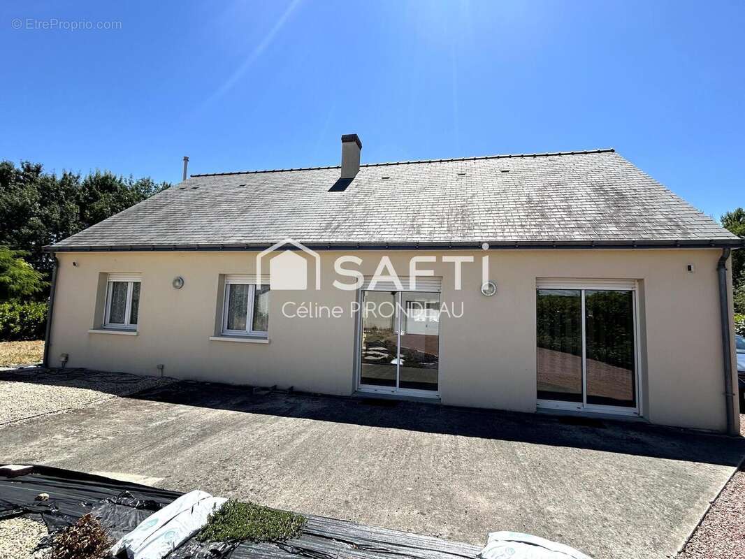 Maison 104 m² à Brain-Sur-Allonnes  - photo 8