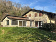 Maison à NEUVILLE-SUR-AIN