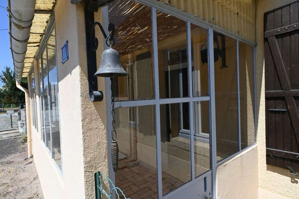 Maison à CERCY-LA-TOUR