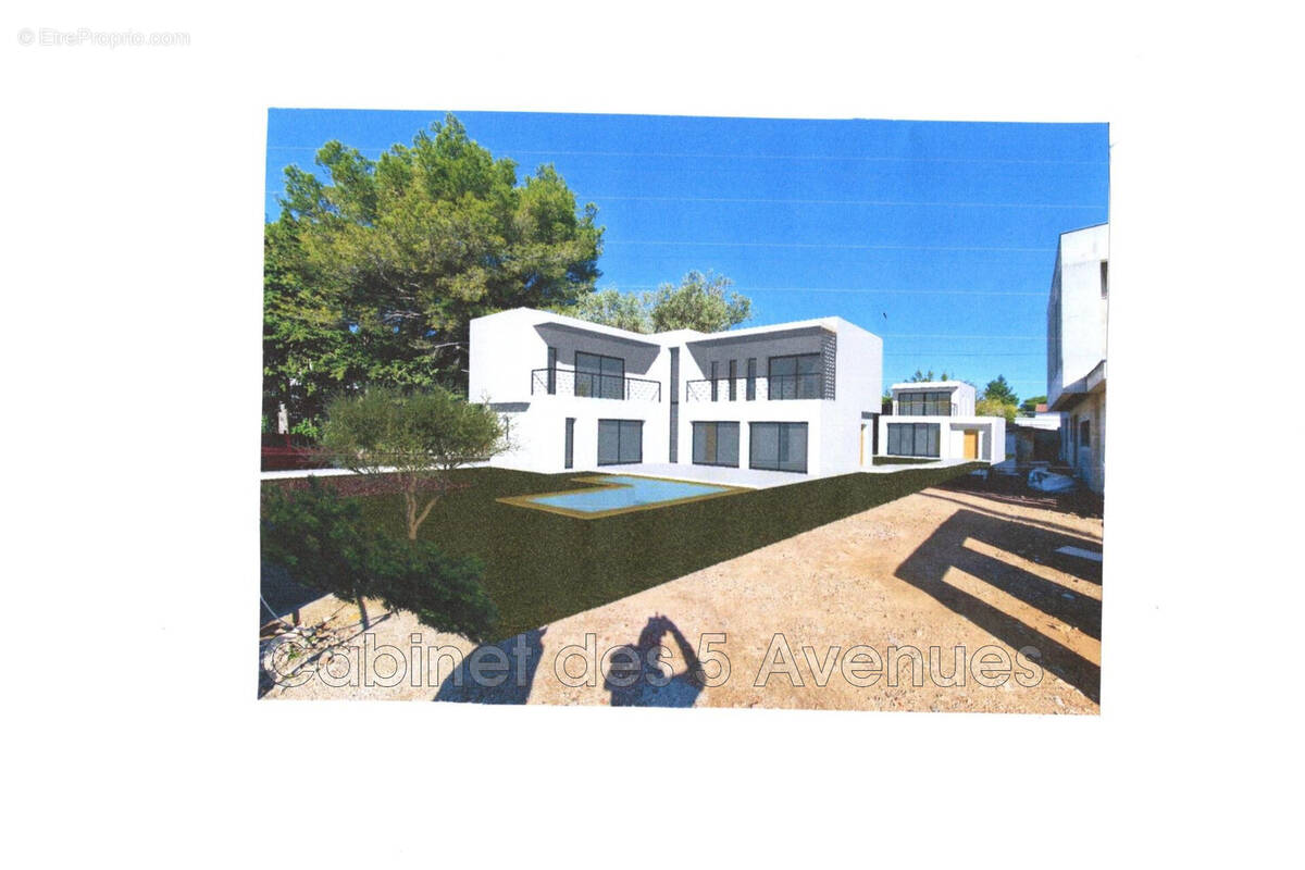 Terrain à MARSEILLE-12E