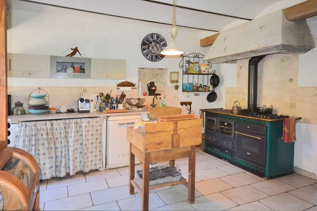 Maison à ROQUEFORT-LES-PINS