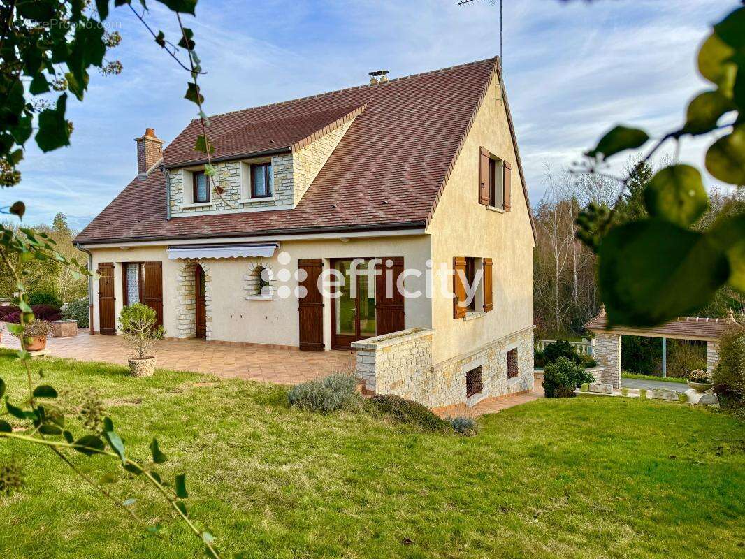 Maison à LA FERTE-GAUCHER