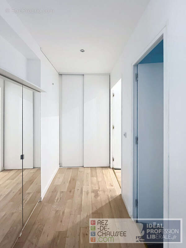 Appartement à PARIS-18E