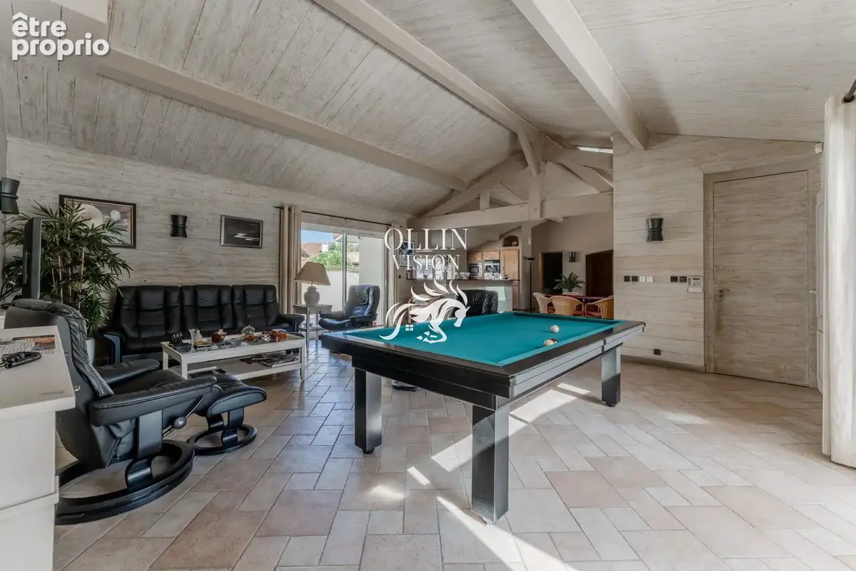 Maison 7 pièces 242 m² à vendre à Biscarrosse (40600) - photo 2